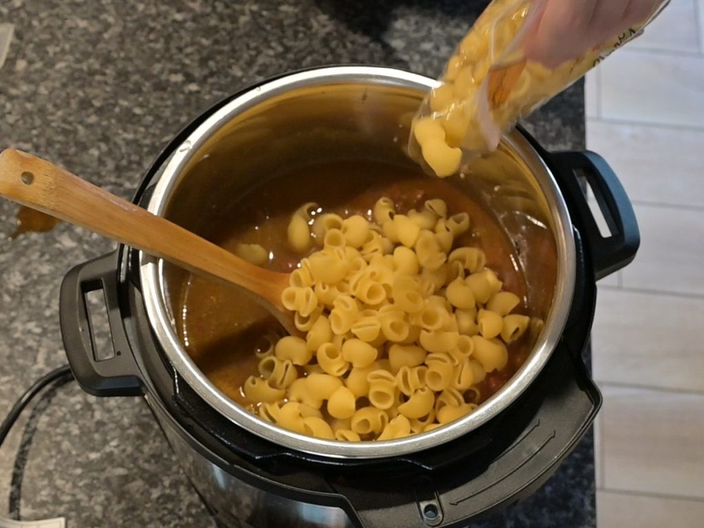 dried macaroni in the instant pot